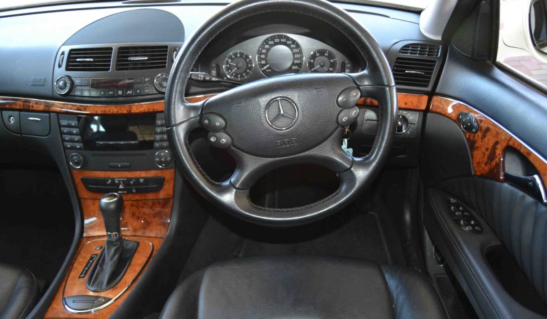 2009 Mercedes-Benz E220 CDi full
