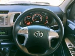 Toyota Hilux full
