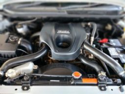 Isuzu D-Max full
