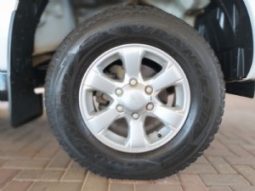 Isuzu D-Max full