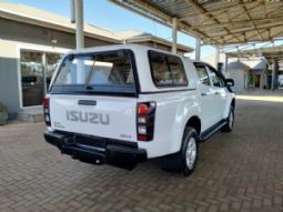 Isuzu D-Max full