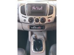 Mitsubishi Triton full