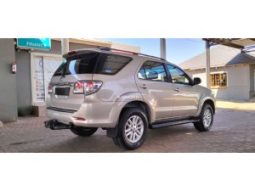 Toyota Fortuner full