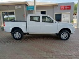 Tata Xenon full