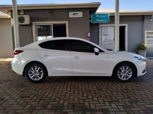 Mazda 3 full