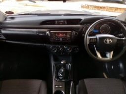 Toyota Hilux full