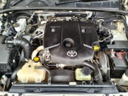 Toyota Hilux full