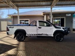 Toyota Hilux full
