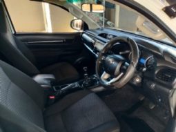 Toyota Hilux full