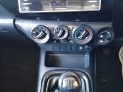 Toyota Hilux full