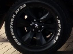 Toyota Hilux full
