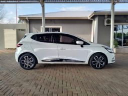 Renault Clio full