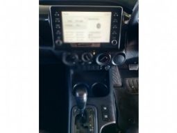 Toyota Hilux full
