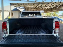 Toyota Hilux full