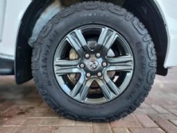 Toyota Hilux full