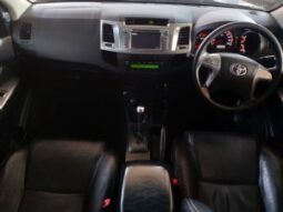 Toyota Hilux full