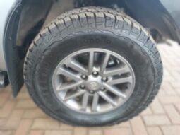 Toyota Hilux full