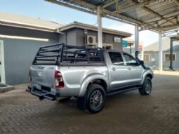 Toyota Hilux full