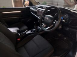 Toyota Hilux full