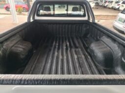 Toyota Hilux full