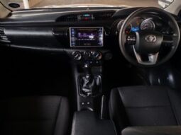 Toyota Hilux full