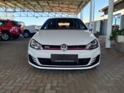 Volkswagen Golf full