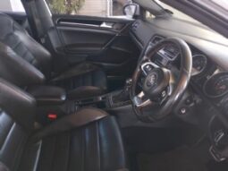 Volkswagen Golf full