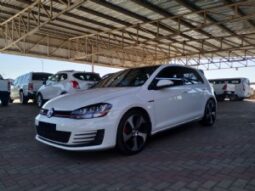 Volkswagen Golf full