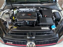 Volkswagen Golf full