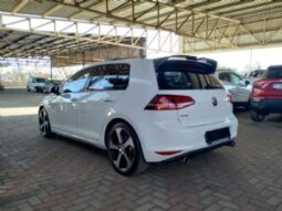 Volkswagen Golf full