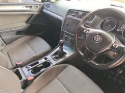 Volkswagen Golf full