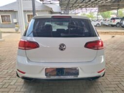 Volkswagen Golf full