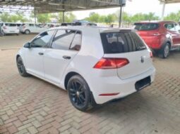Volkswagen Golf full