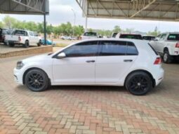 Volkswagen Golf full