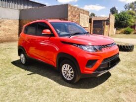 Mahindra KUV100