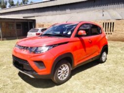 Mahindra KUV100 full